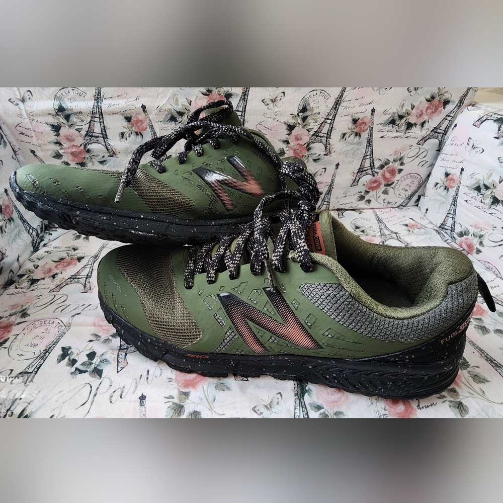 New Balance Men's Olive and Black Athletic Shoes